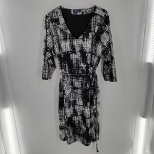 Kelly by Clinton Kelly Dress Womens 2X Black White Print V Neck Side Split Lined